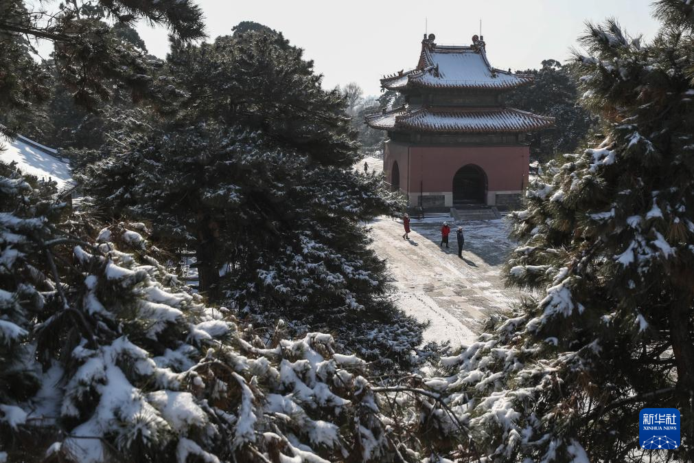 雪后游览沈阳北陵公园