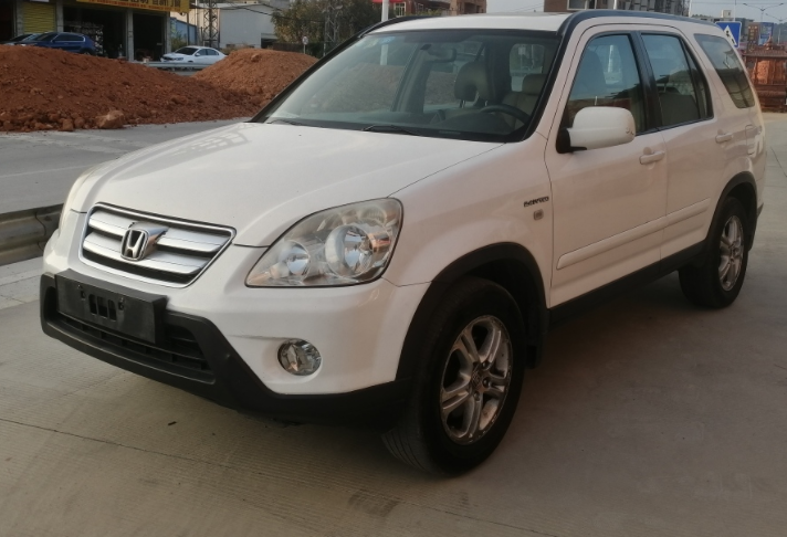 02年上海富豪以留学生名额买来海外版本田crv,开起来四驱还很强