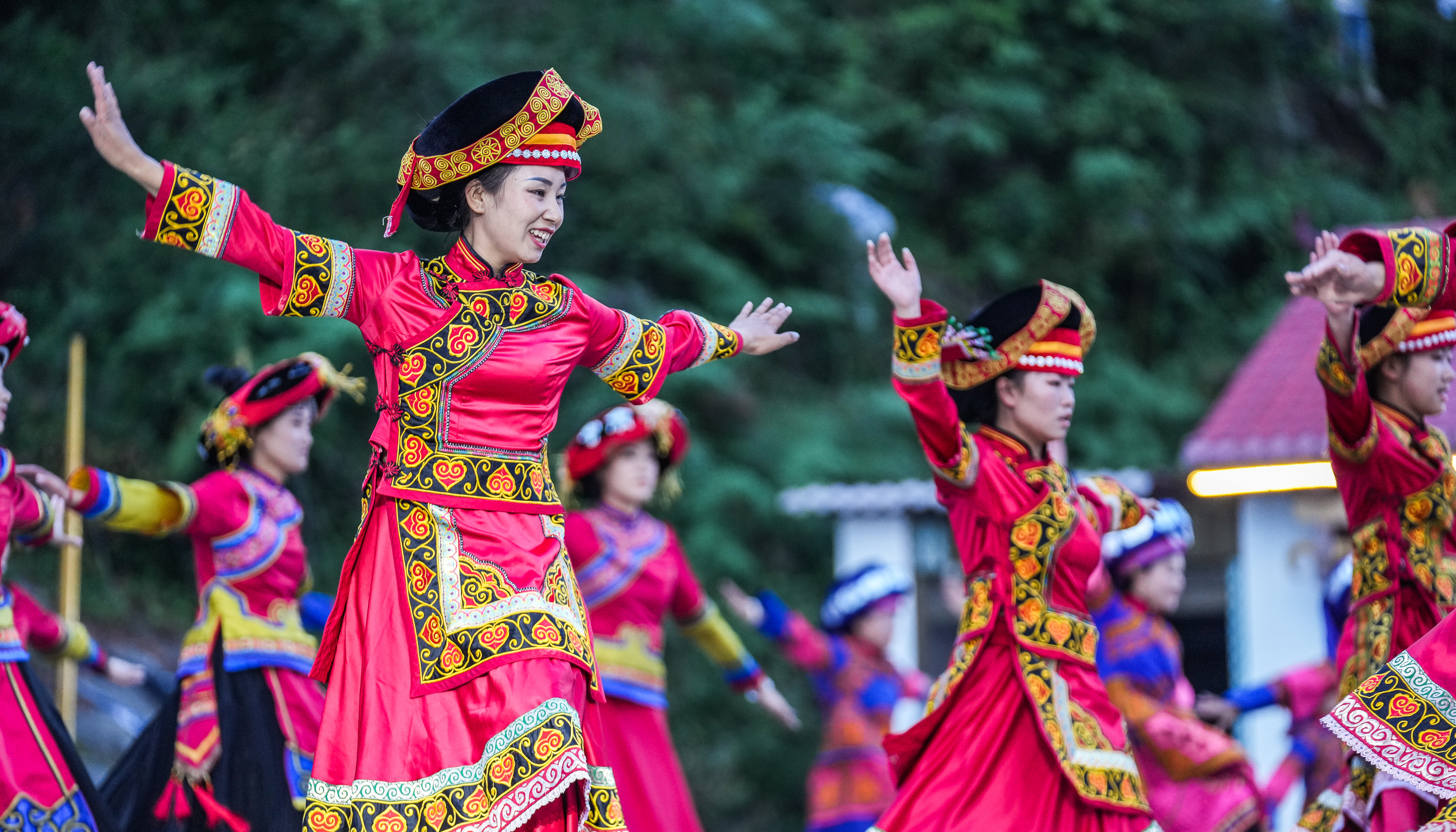 (社会)贵州威宁:彝族群众欢度火把节