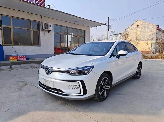 北汽r500参数 北汽新能源eu500参数配置