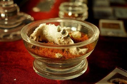 鸠摩罗什:7岁随生母出家,35岁被迫圆房,圆寂后舌头化作舍利子