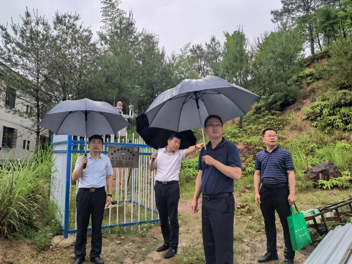 邝先华赴赣州检查督导地质灾害防治工作