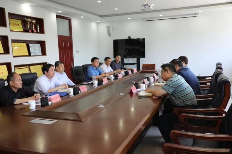 滨州:市人大常委会副秘书长,信访局局长冯永田一行到沾化区泊头镇调研