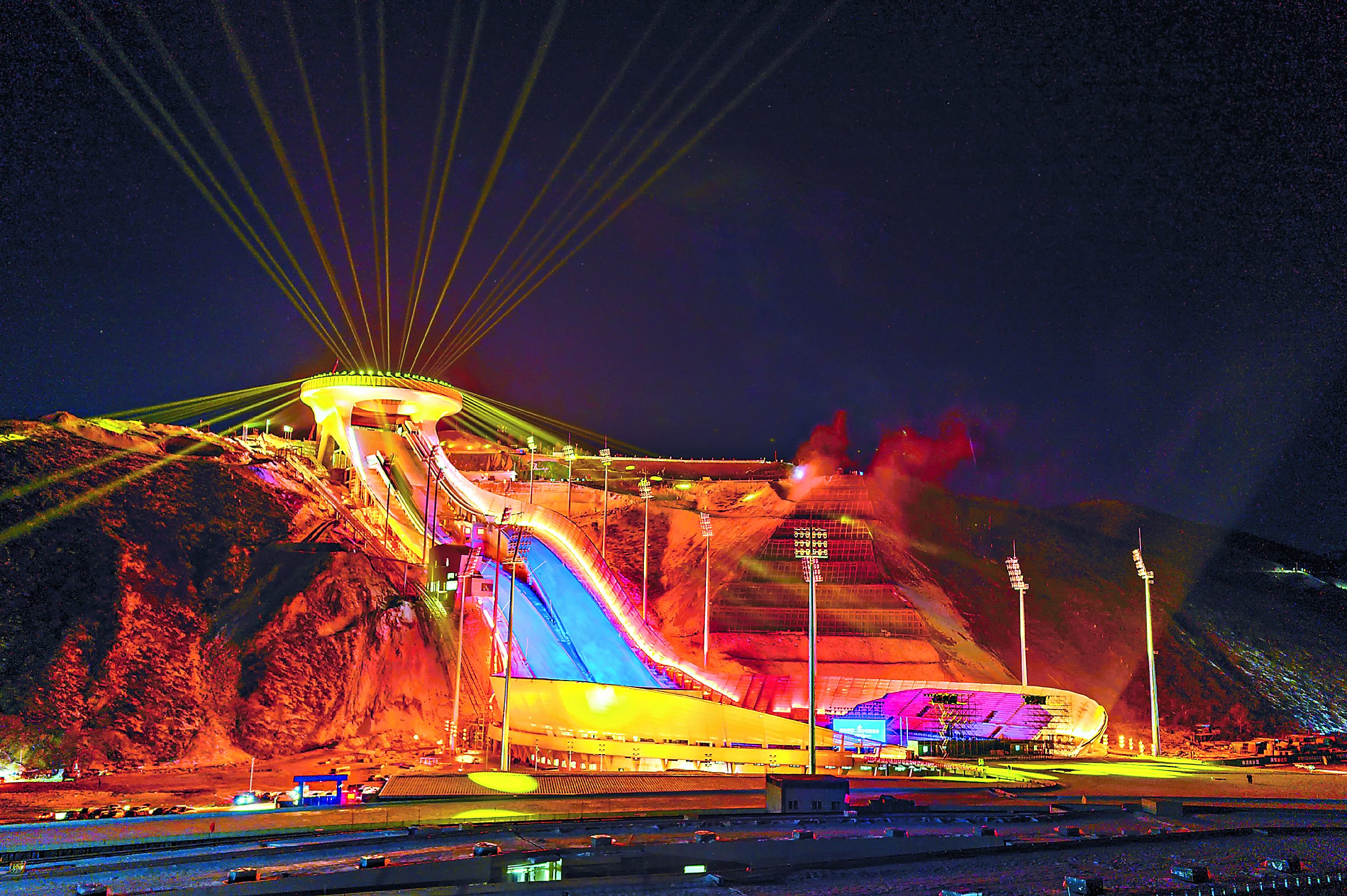 聚焦冬奥|国家跳台滑雪中心 如意腾跃