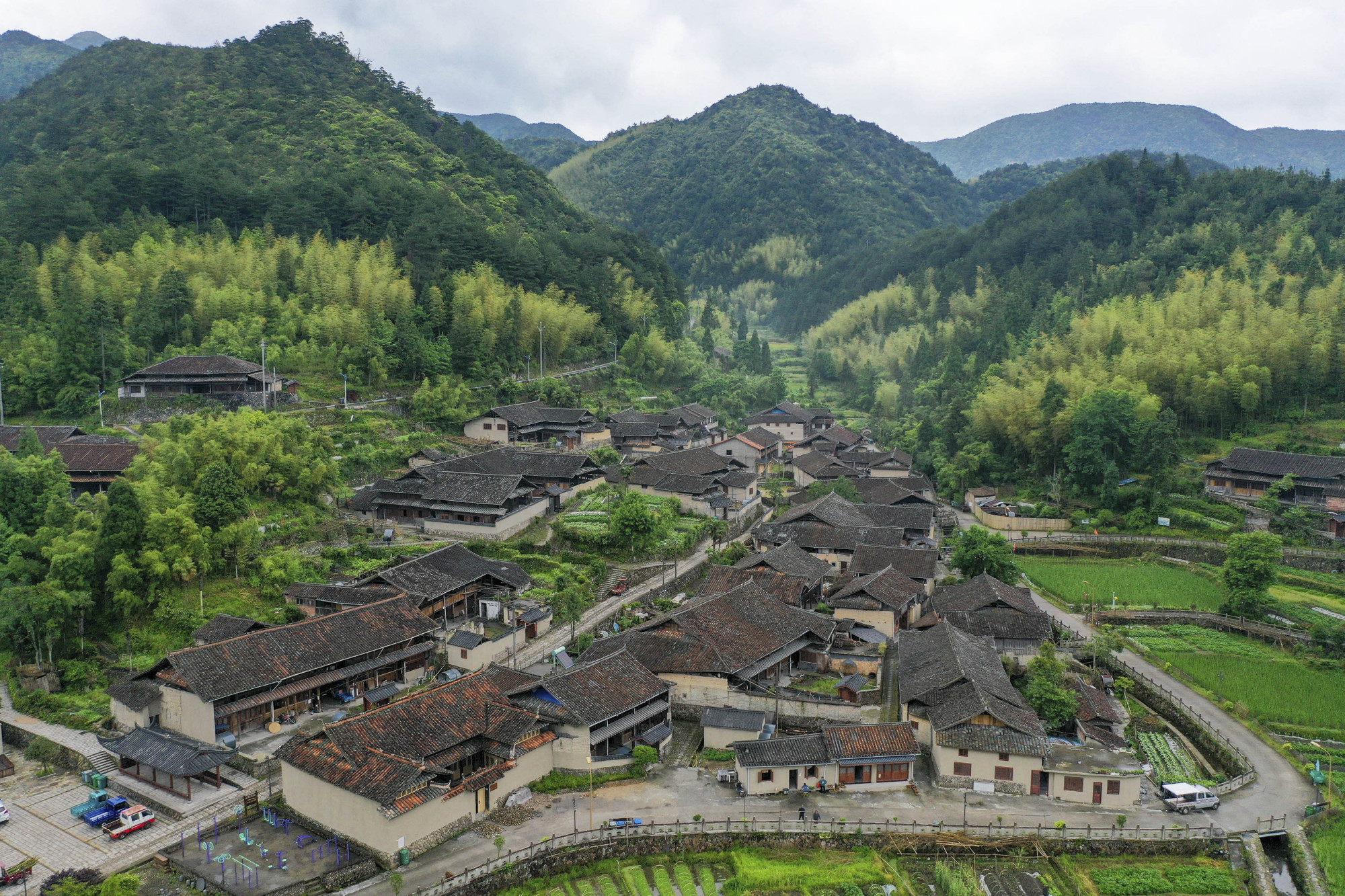 浙江景宁:千米群山处 古村焕生机