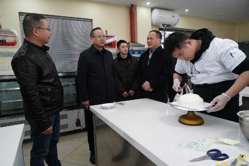 市残联党组书记理事长杨长海调研特教学校