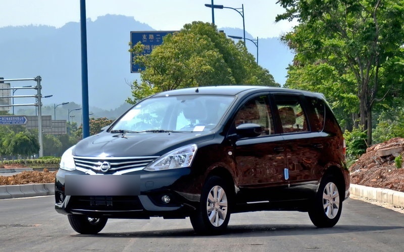 尼桑骊威的时间怎么调 尼桑骊威调时间怎么调