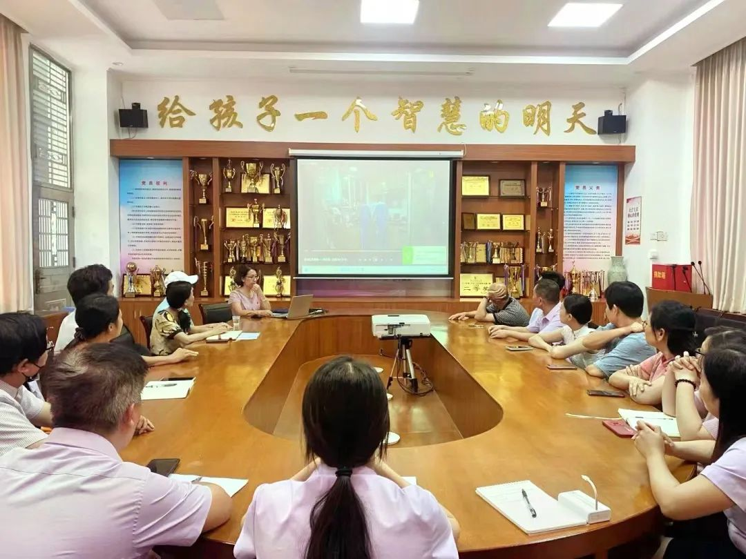 红心向党|佛山市城南小学党支部开展庆祝"七一"系列活动