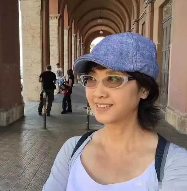 朱琳:为等唐僧20多年不结婚?70岁无儿女依然光彩照人