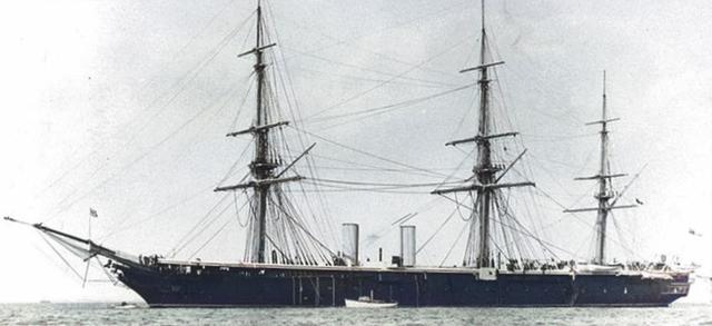 英国首级蒸汽铁甲战舰勇士级铁甲舰