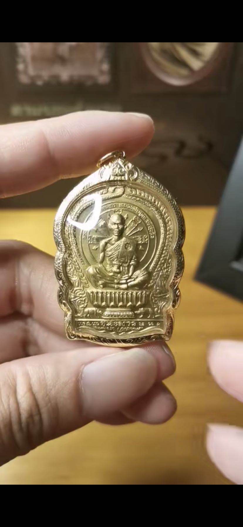 泰国佛牌师父介绍:新人首选——龙婆坤