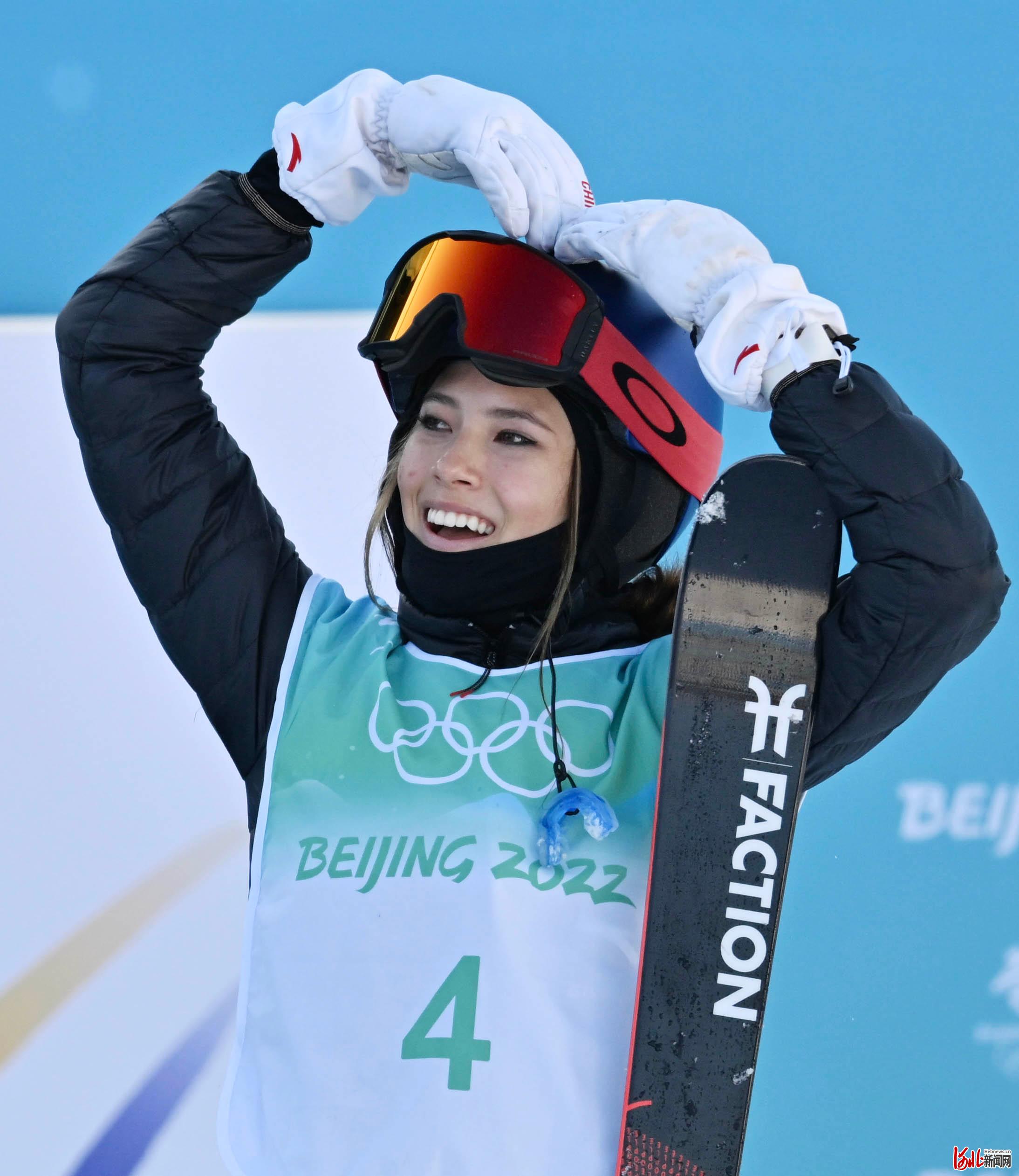 组图丨看不够!谷爱凌夺得自由式滑雪女子大跳台金牌