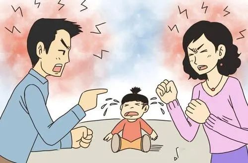 孩子是一个家庭最敏感的能量接收器,当爸爸妈妈状态不好,关系不和谐