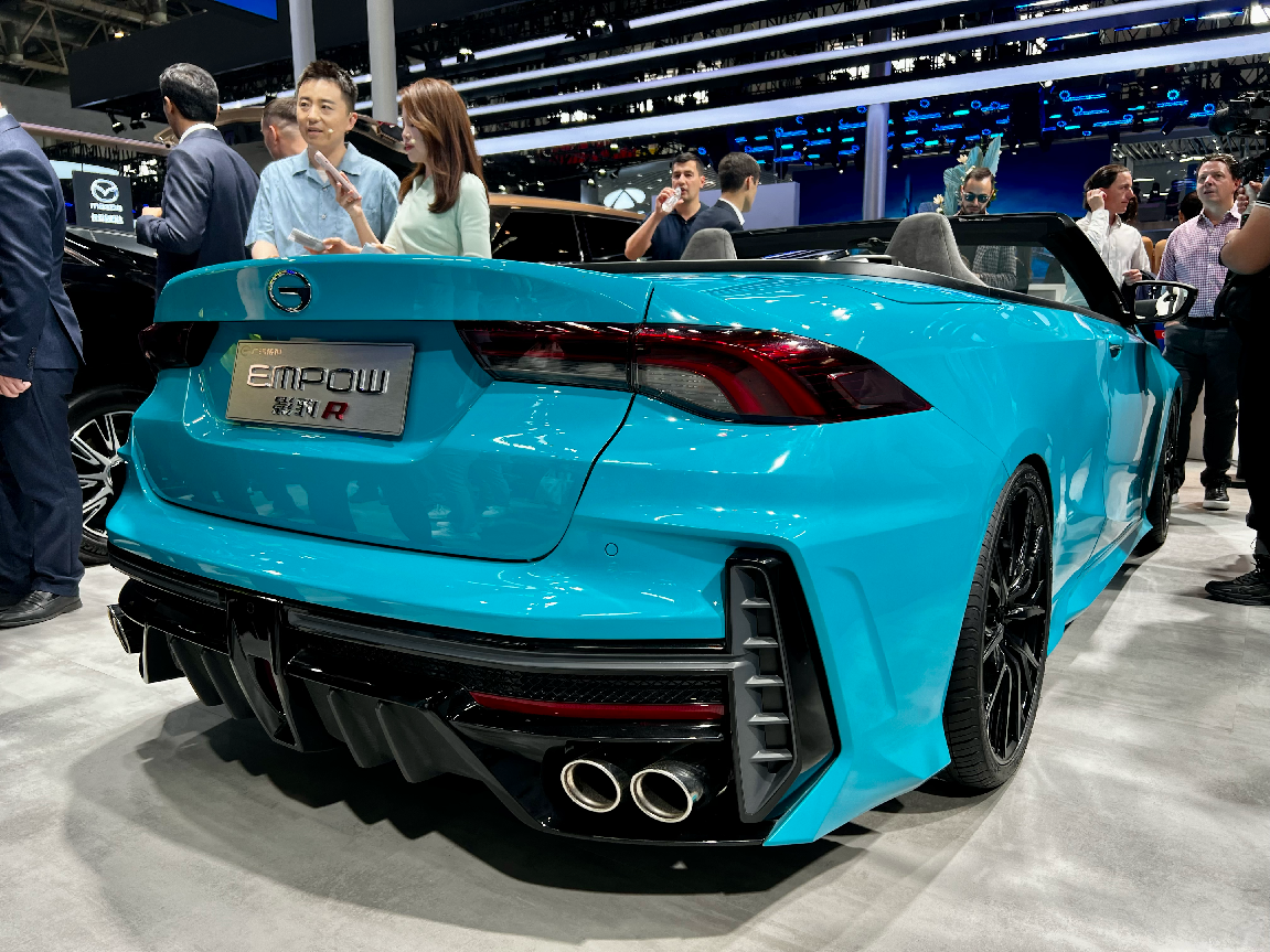 就等量产了?传祺影豹敞篷版车展实拍