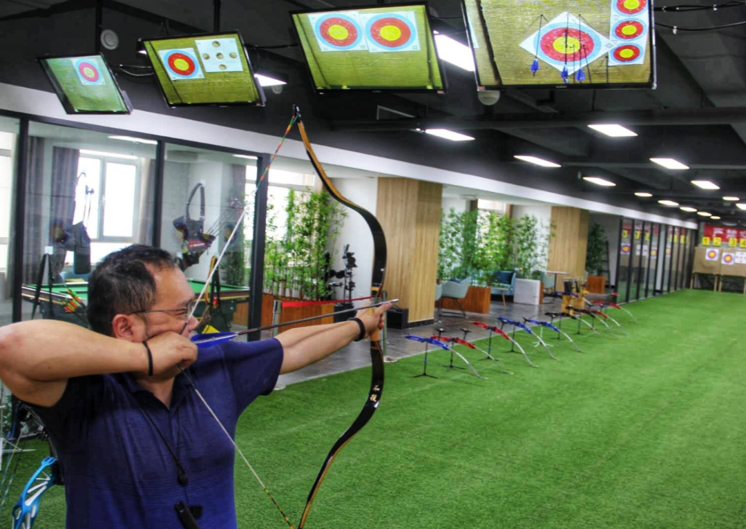 济南白羽射箭俱乐部:划破长空,直击靶心