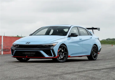 可合法上路的TCR赛车！现代伊兰特特别版发布：提供6速手波