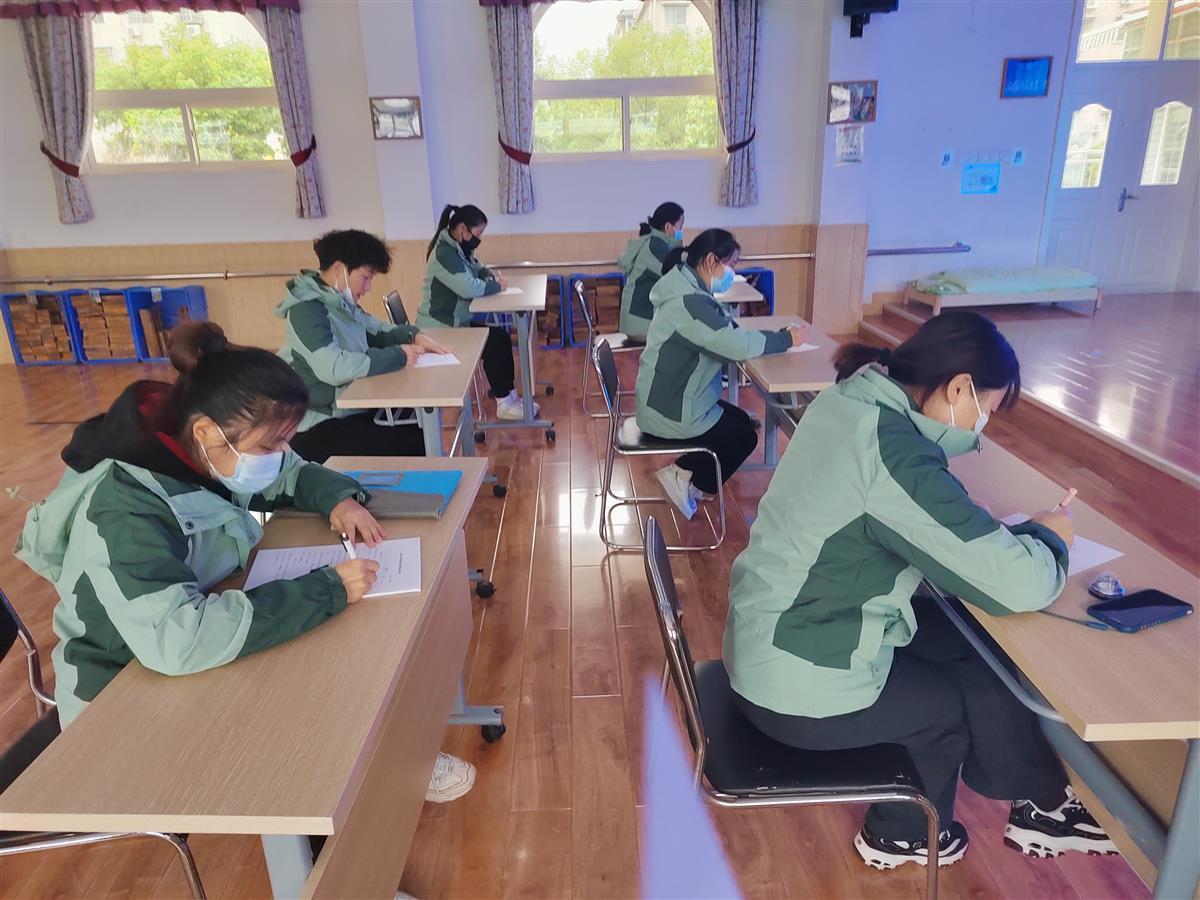 幼儿园保教质量提升_幼儿教育专业素养培养_幼儿园岗位练兵活动总结