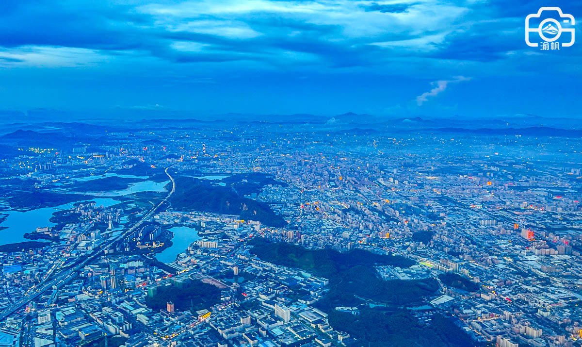 航拍深圳,高楼林立,繁华程度不逊广州