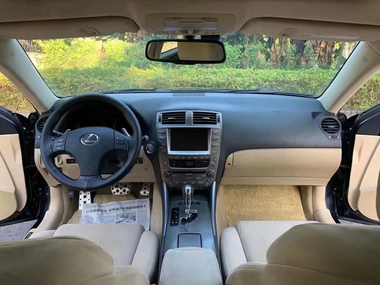 12年雷克萨斯is300全款3.8万,3.5l v6后驱,堪称漂移神车