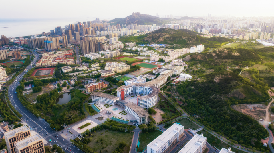 寻找山东最美大学|青岛科技大学郑德国:《情系青科·律动青春》