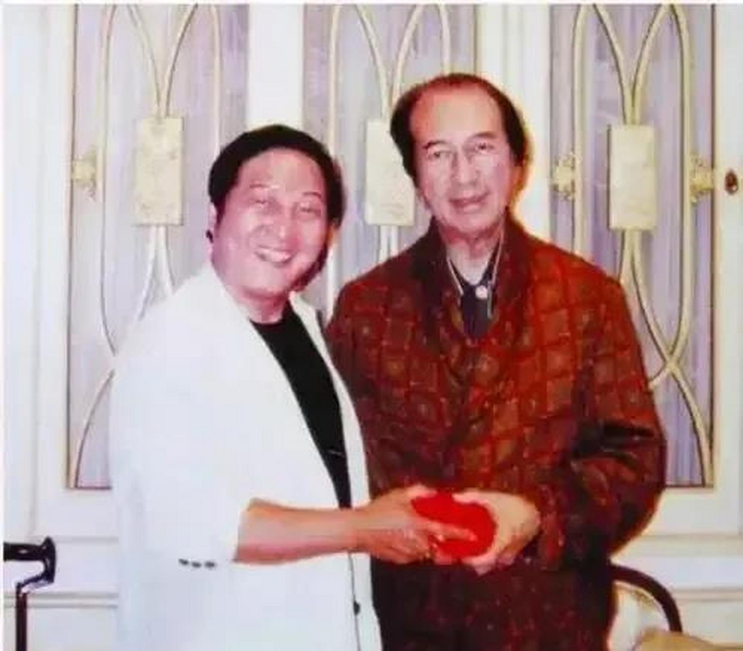 王林回应说:只能变蛇!