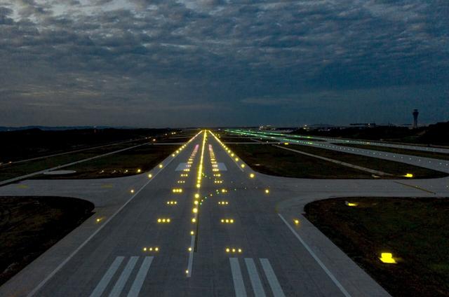 机场跑道灯的种类有哪些?