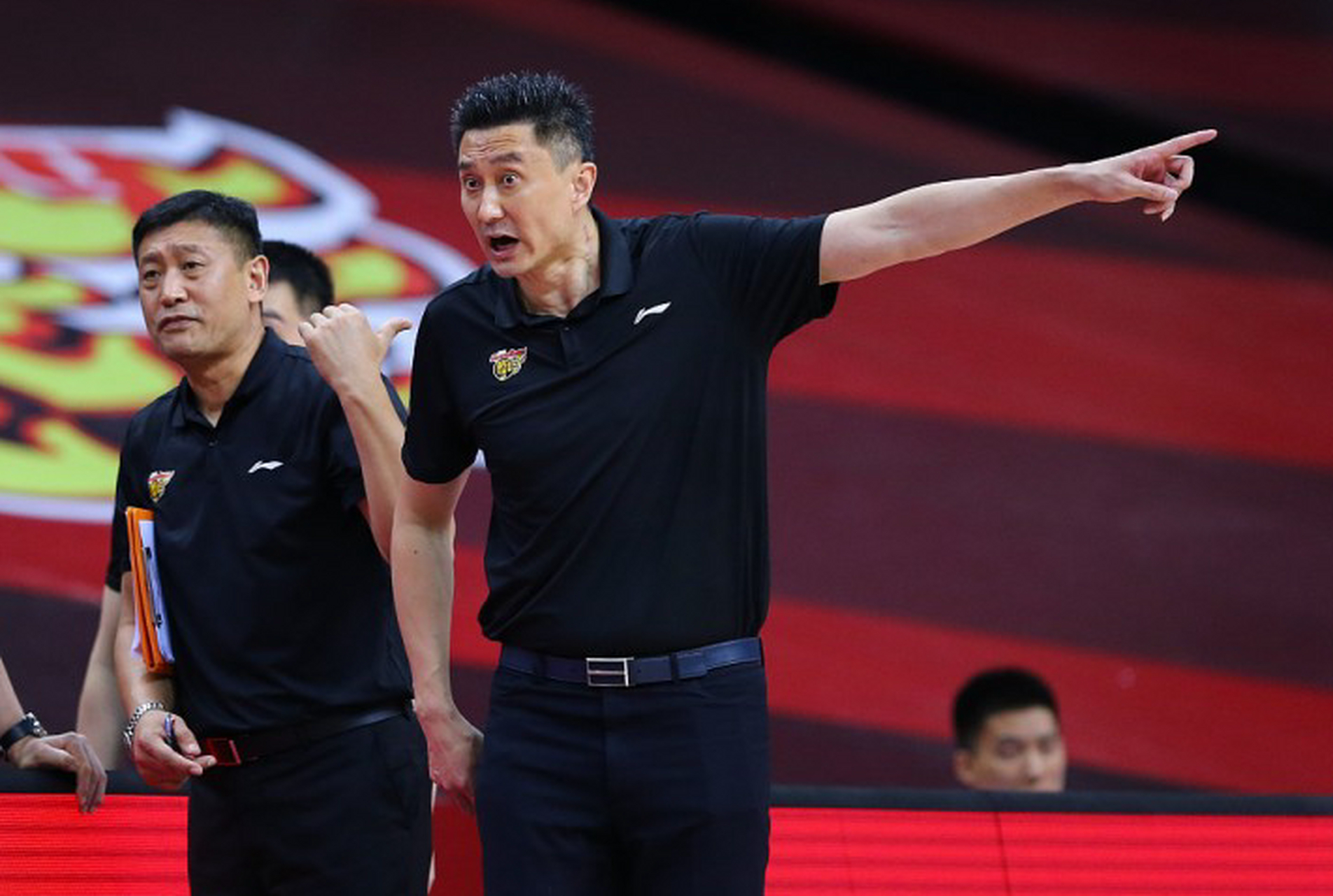 广东宏远在双杀北京首钢后豪取九连胜.