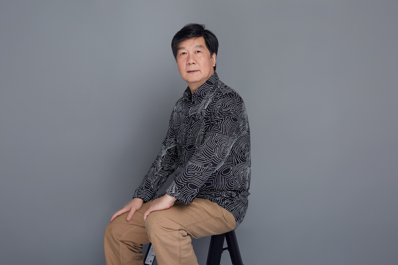 中国艺术界大拜年——特邀著名画家蔡智