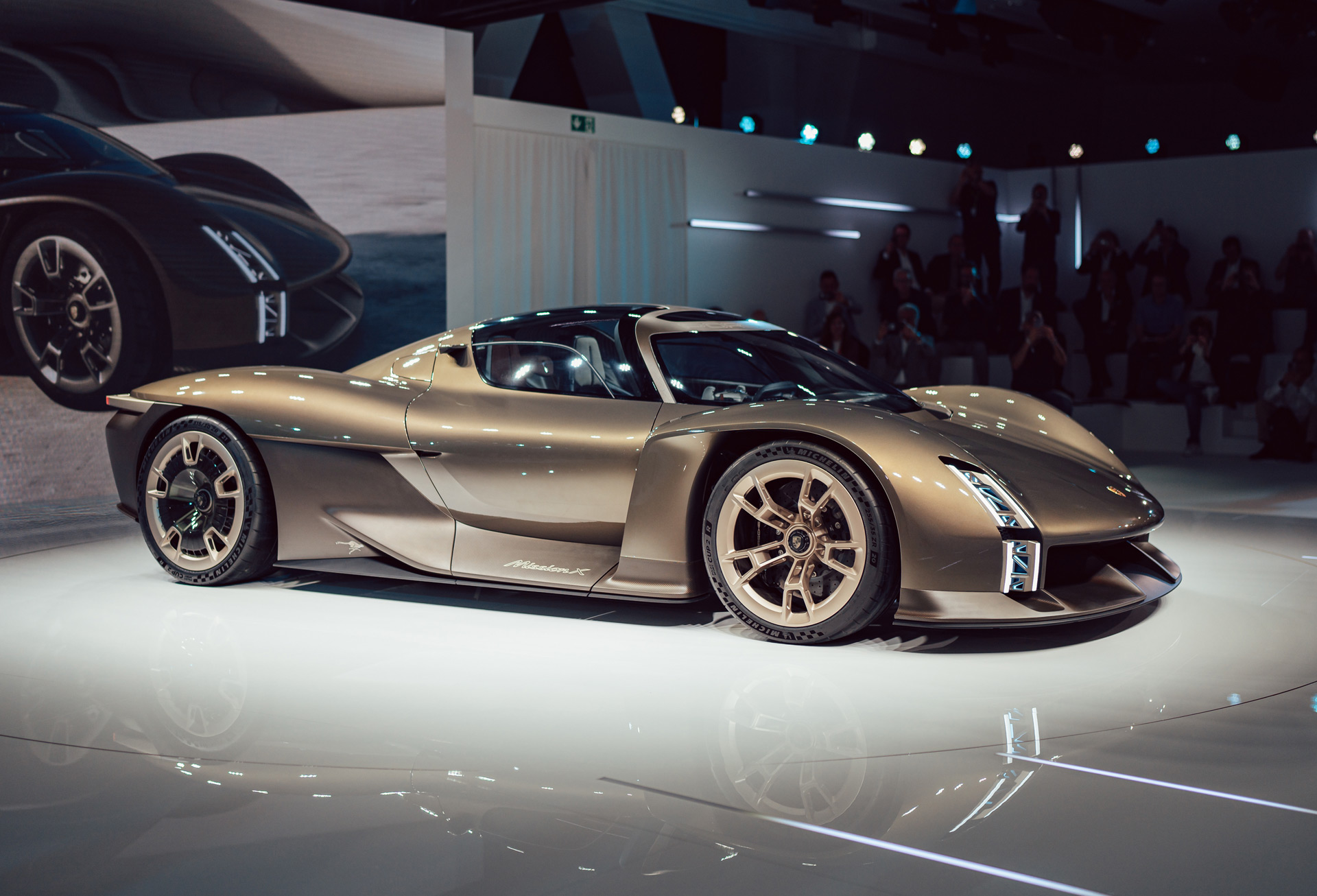 保时捷mission x设计引领新方向