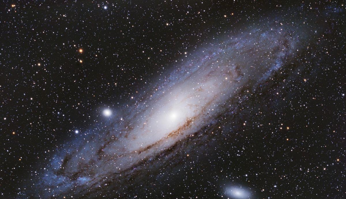 2012年,天文学家通过哈勃观测,银河系与仙女座星系将发生碰撞!