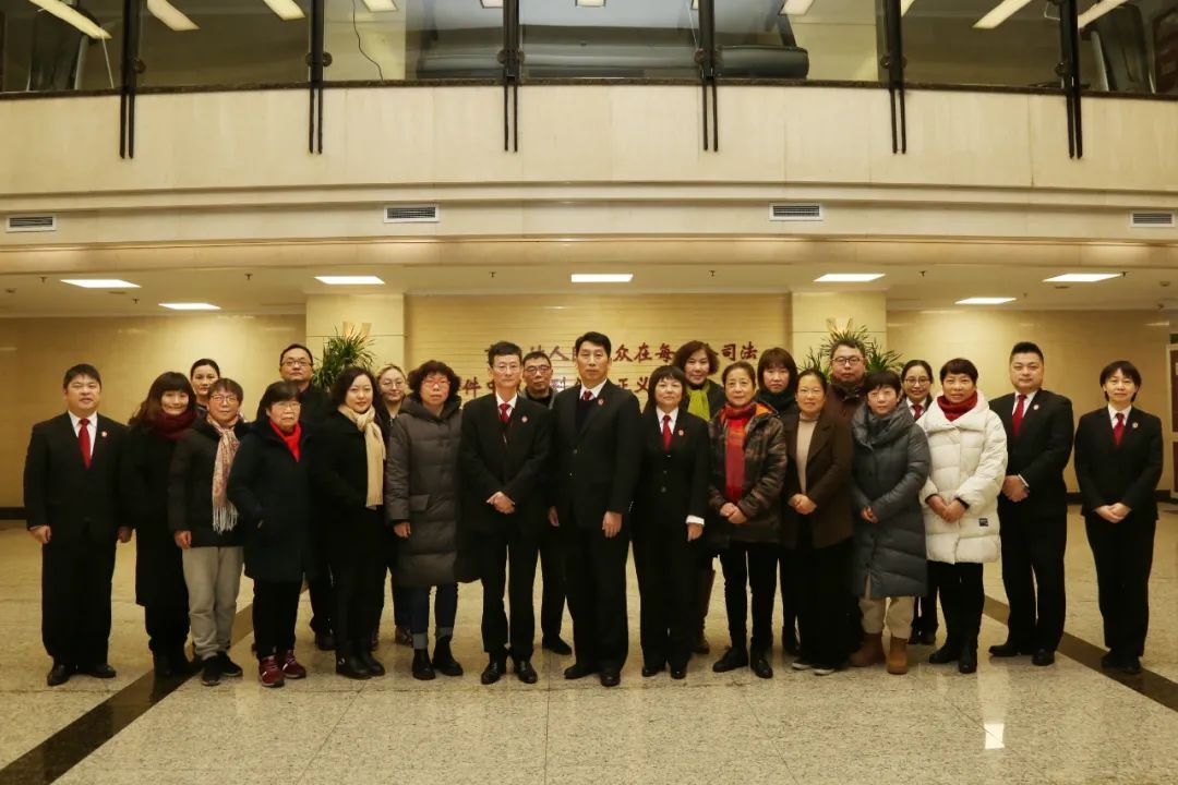 为优秀陪审员点赞!虹口法院举行2021年陪审员工作总结座谈会