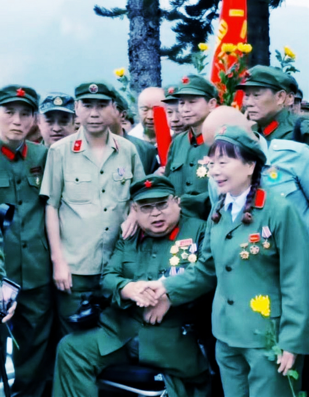 徐良,1960年出生,中国人民解放军一级战斗英雄.