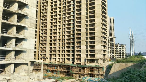 郑州啟福城陷资金困境难以全面复工!购房者追问:监管账户何时能公开?