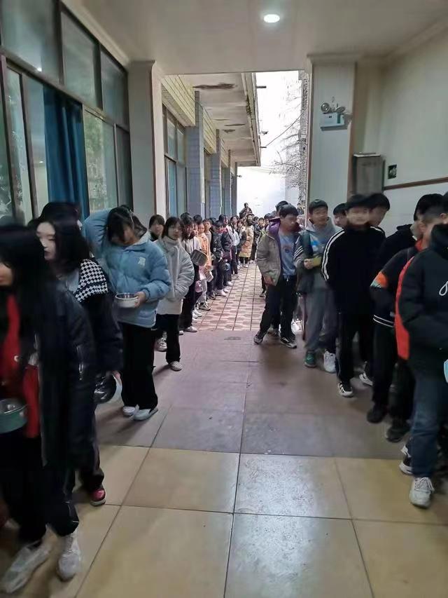 重庆市合川区官渡中学:凸显安全管理,打造平安校园