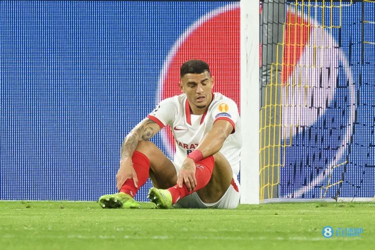 英媒:米兰接触塞维后卫迭戈-卡洛斯,将他视作备选方案