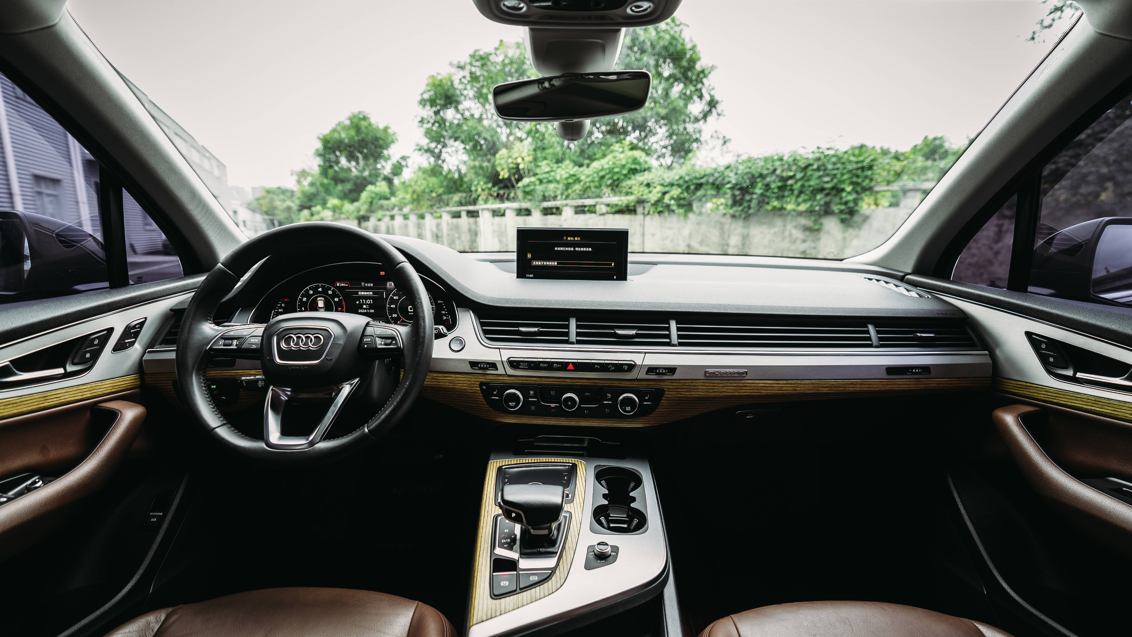 70万预算选谁?奥迪q7竟比宝马x5多16项标配,家庭用户直呼真香!