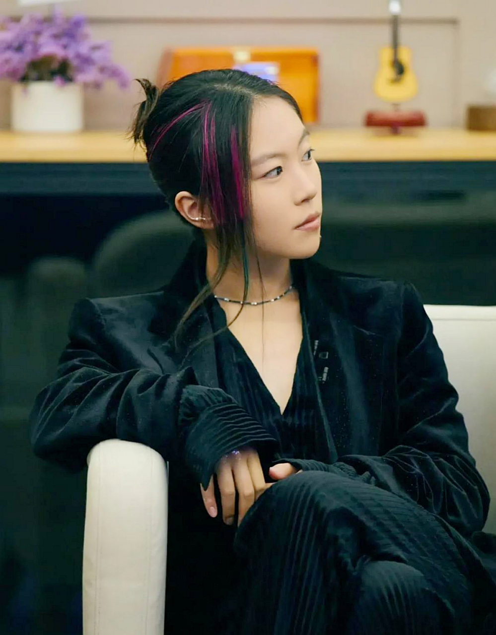 窦靖童美变成了王菲年轻时的样子!不得不说,王菲把他的孩子养得很好.