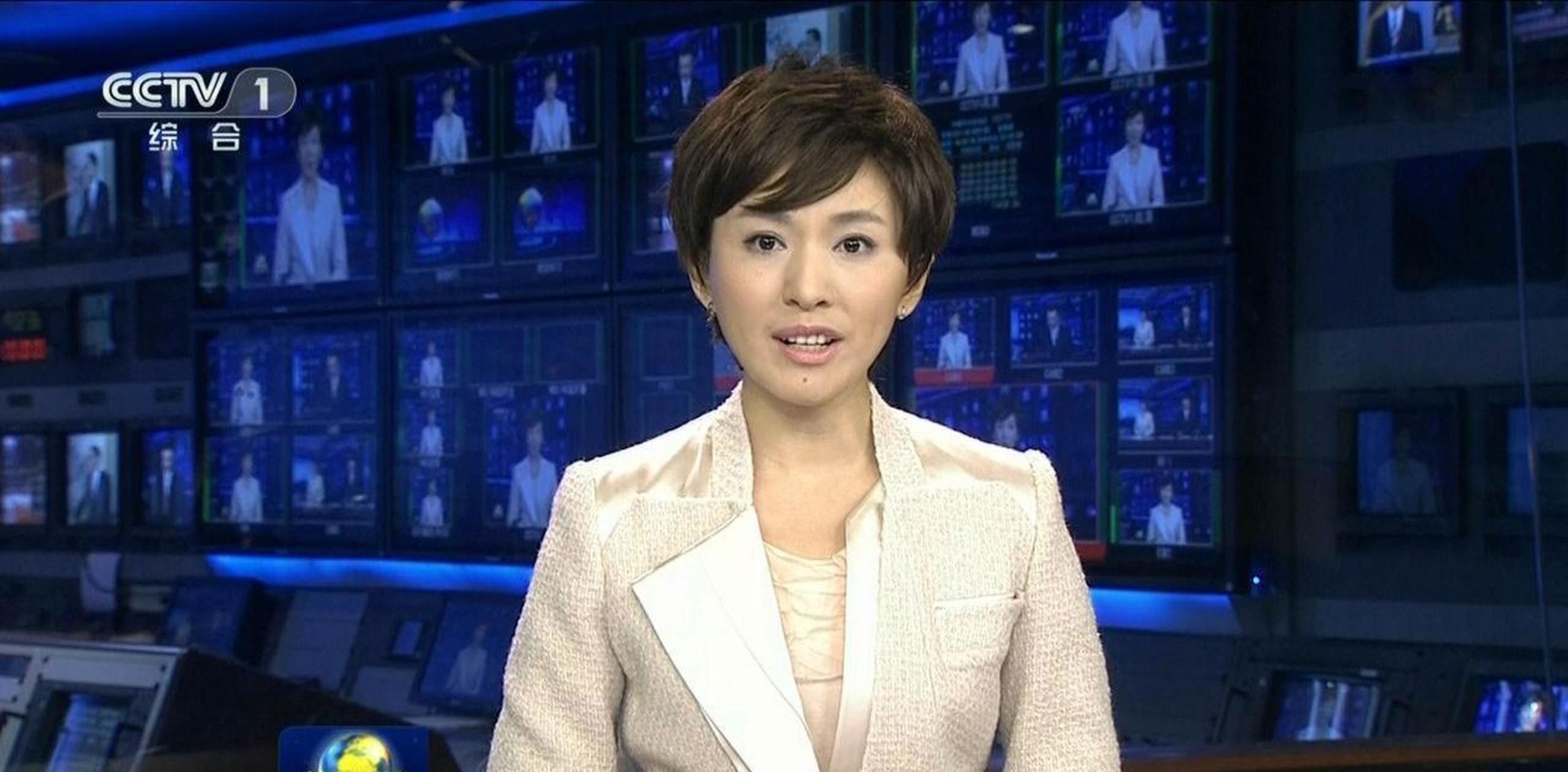 新闻联播主持人主持视频(新闻联播主持人cctv1)