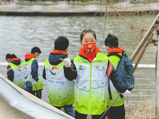 讓我們大手牽小手一起為保護蘇州河沿岸生態環境共建美好家園 作出更