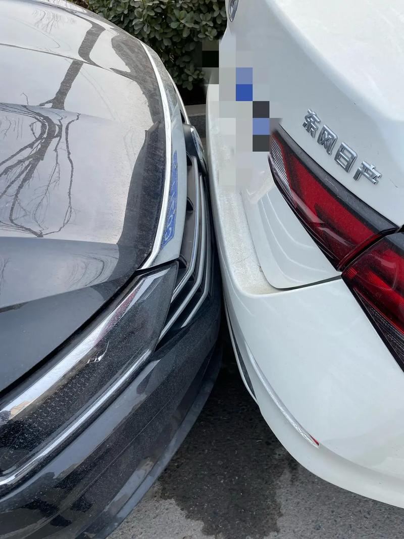 倒车轻微碰撞后车会有痕迹吗?