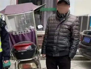 一男子酒后驾驶摩托被查 竟提议唱首歌抵罚！交警：依法处理