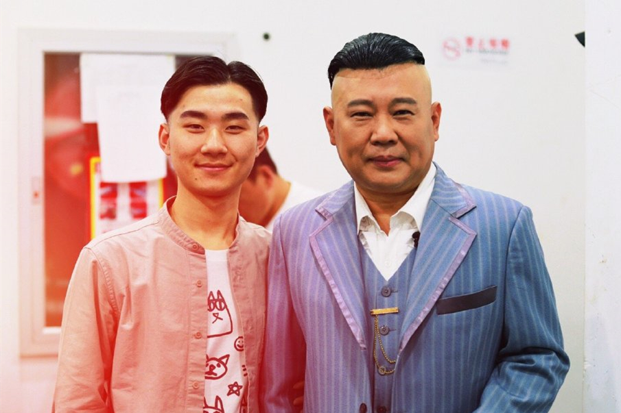 麒麟剧社开唱,郭德纲带着陶阳演出,粉丝:老郭真是信守承诺