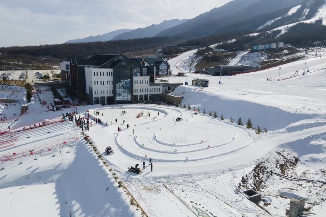 鳌山滑雪场今日开园!