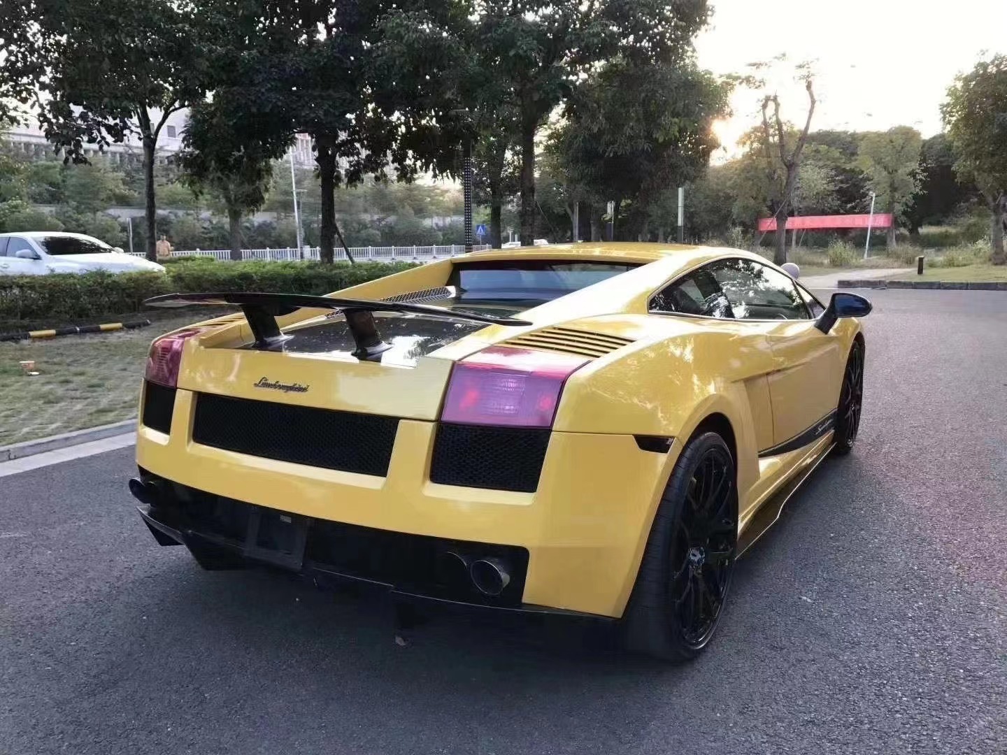 10年兰博基尼lp570-4全款25.5万,兰博基尼史上最成功的车型之一