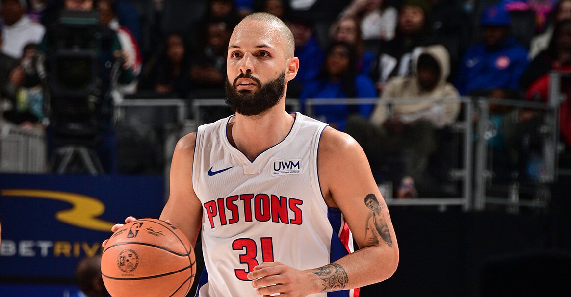 nba官方:富尼耶因踢比赛用球被罚款25000美元