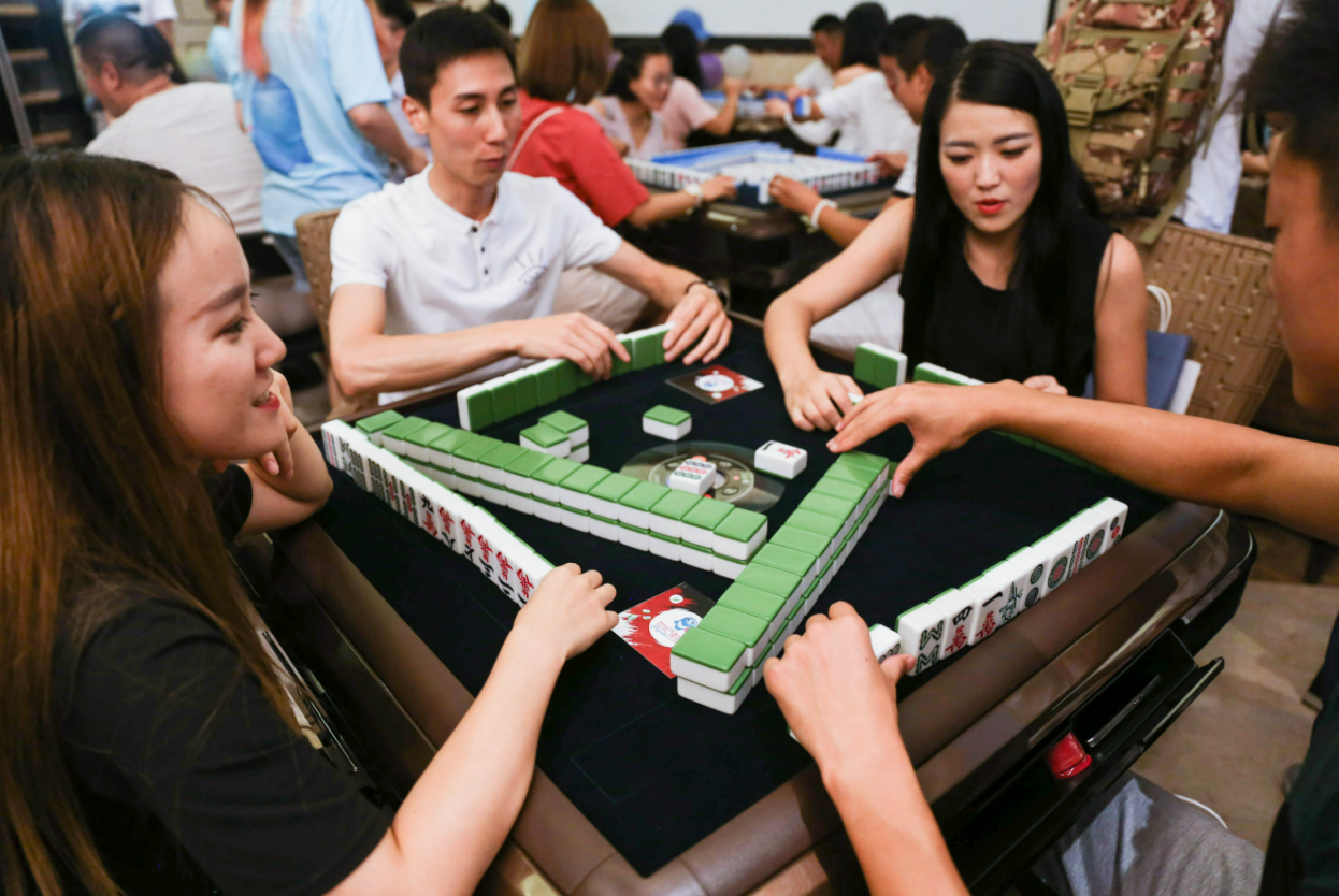 打麻将的技巧口诀,学会这4招,提升您的牌技