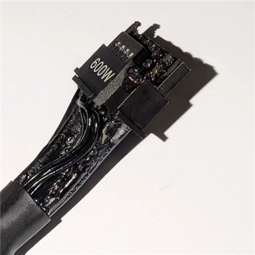 12V-2×6再度翻车！专业媒体测试卡也未能幸免
