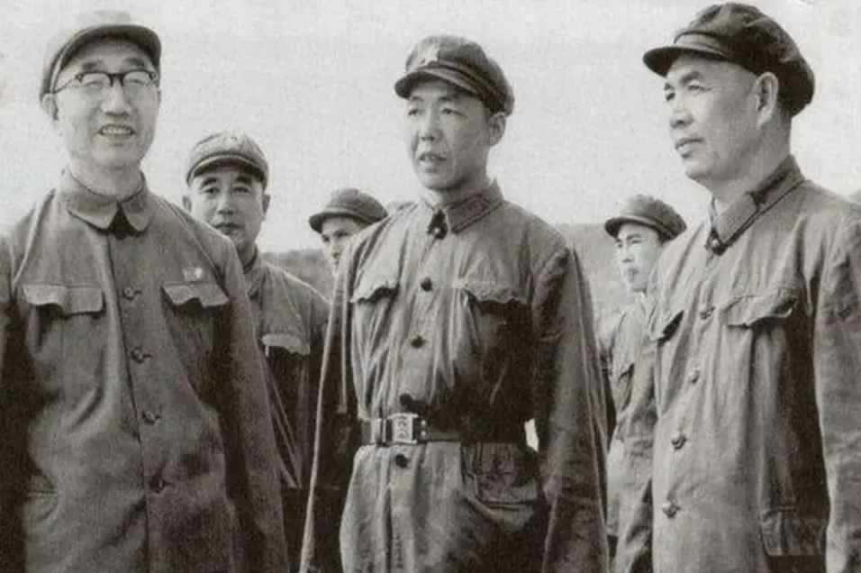 丁盛:只有开国少将军衔,战功却是上将级别:这4点经历罕有人及