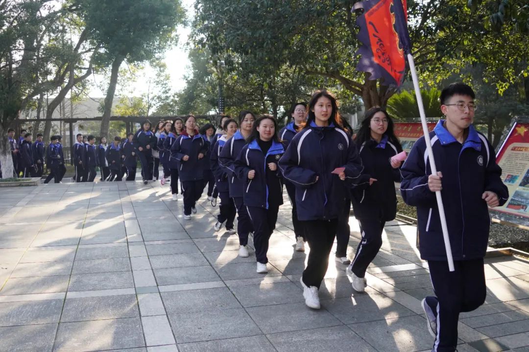 浏阳市第三中学举行2023届高三百日誓师大会