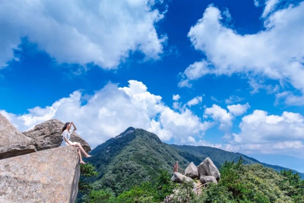 觀星空雲海,快來領票一起去薄刀峰避暑